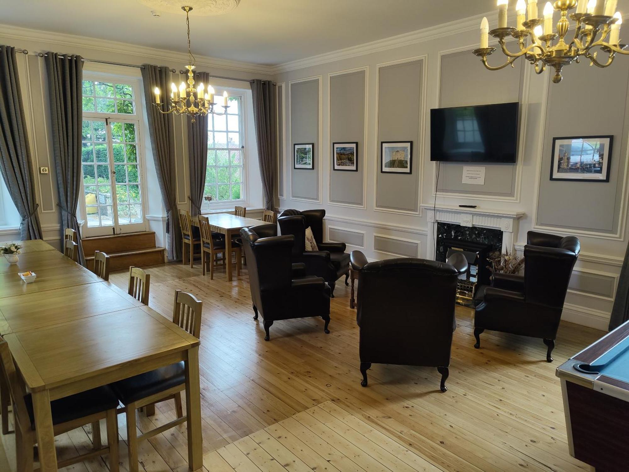 Sutton Hall Resort Тирск Экстерьер фото