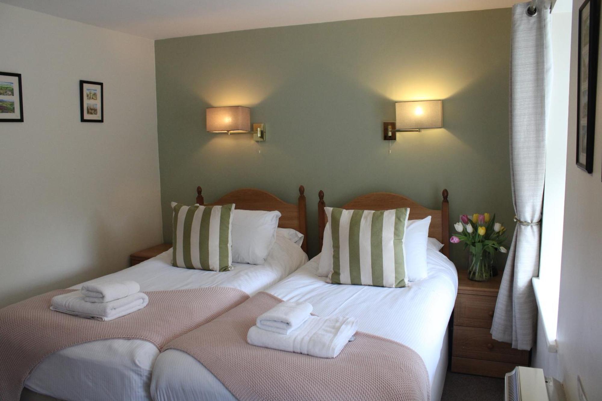 Sutton Hall Resort Тирск Номер фото